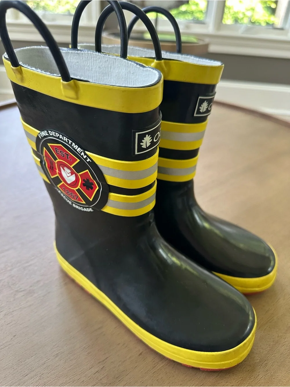 OAKI Fireman Rescue Rain Boots, Size 2 Big Kid